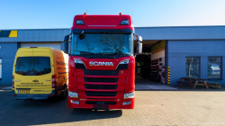 20260329-Tom-Holding-00067